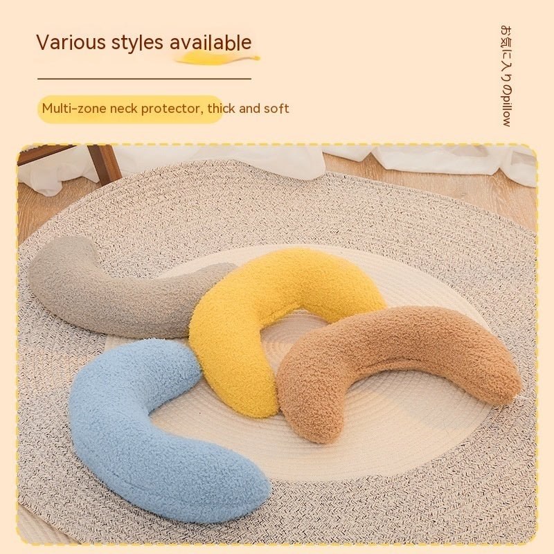 New Pet Supplies Soft For Cats And Dogs Pillow Crescent Type - FURRY WHOOF