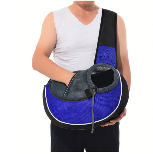 Pet Parent Essential: Stylish Crossbody Bag for Dogs & Cats